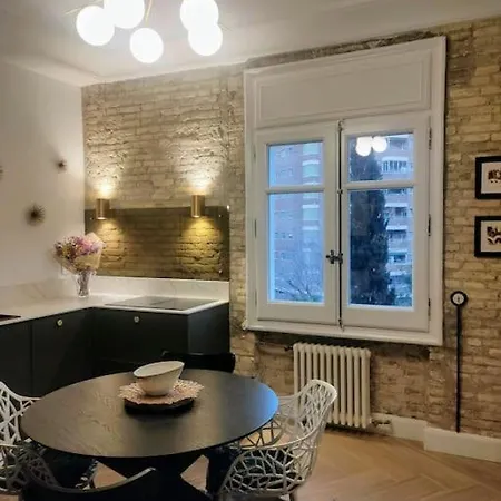 Estiloso Estudio En Gran Via, Vistas Al Huerva Apartman Zaragoza