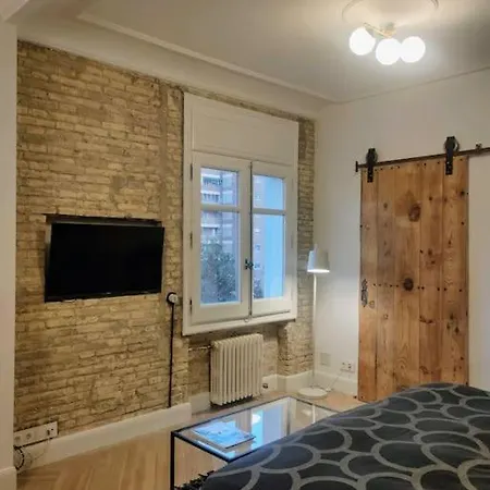 Estiloso Estudio En Gran Via, Vistas Al Huerva *