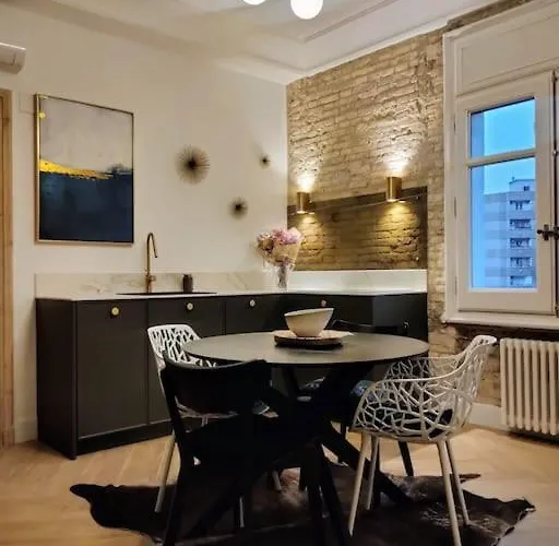 Estiloso Estudio En Gran Via, Vistas Al Huerva * Сарагоса